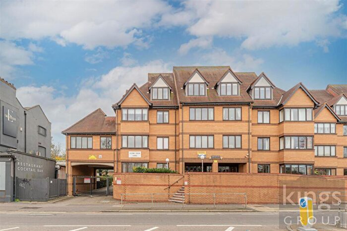 1 Bedroom Retirement Property For Sale In High Road, London, E18