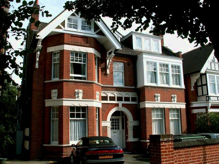 1 Bedroom Flat To Rent In Blakesley Avenue, Ealing, London., W5