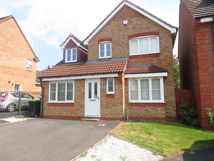 4 Bedroom Semi-Detached House To Rent In Lower Church Lane, Tipton, West Midlands, DY4