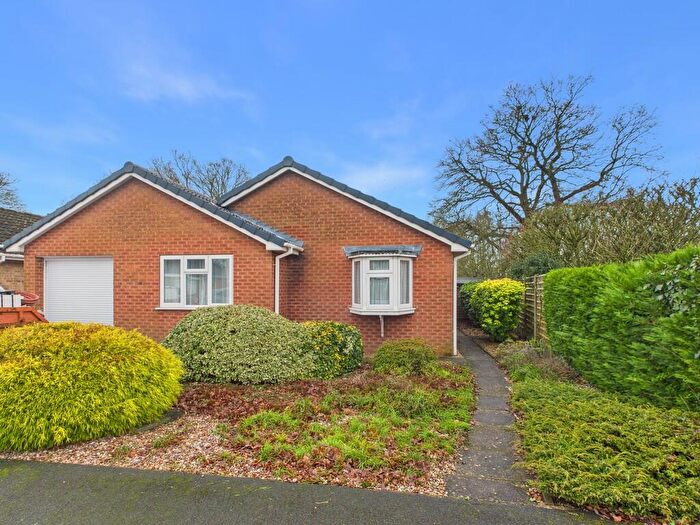 2 Bedroom Detached Bungalow For Sale In Heather Close, Woodhall Spa, LN10