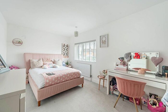 3 Bedroom Terraced House For Sale In Knightsbridge Way, Hemel Hempstead, HP2