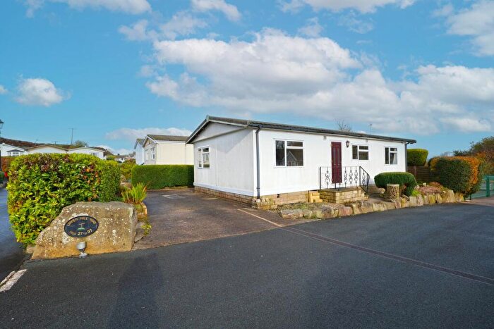 3 Bedroom Park Home For Sale In Upper Hill Way, Dales View Park, Salterforth, BB18