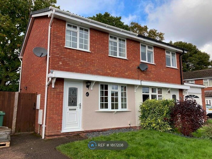 2 Bedroom Semi-Detached House To Rent In Neighbrook Close, Redditch, B97