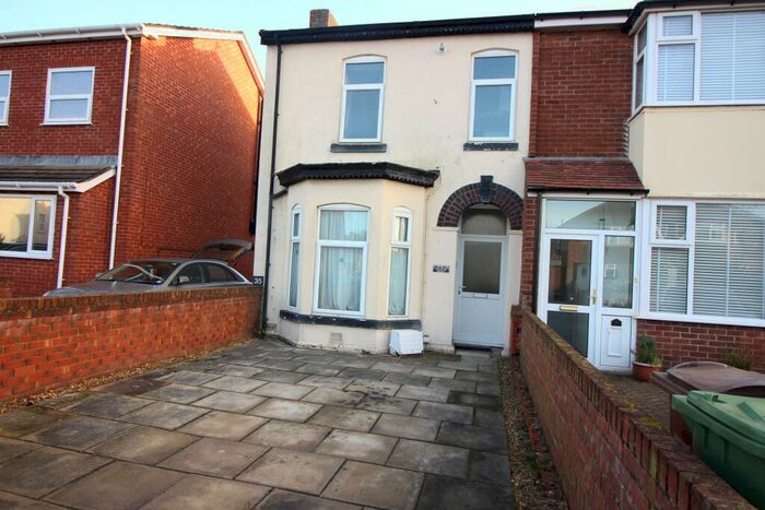 2 Bedroom Flat To Rent In Kew Road, Birkdale, PR8