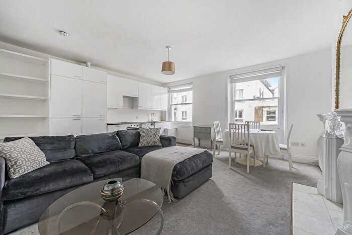 1 Bedroom Flat For Sale In Hereford Road, Bayswater, London, W2