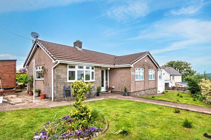 3 Bedroom Bungalow For Sale In Brockhollands Road, Bream, Lydney, Gloucestershire, GL15
