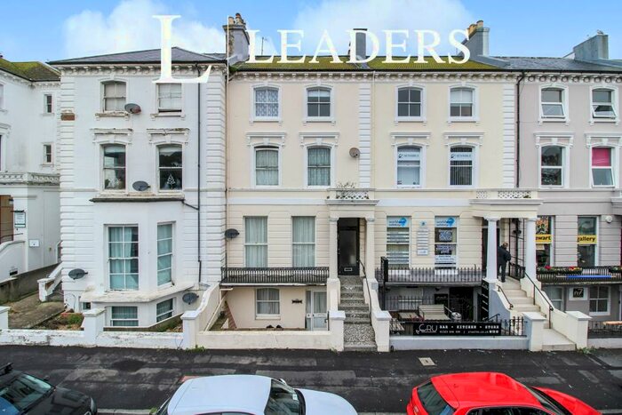 1 Bedroom Apartment To Rent In Hyde Gardens, BN21