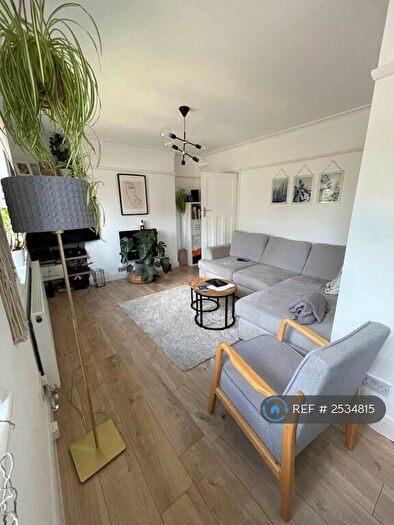 2 Bedroom Maisonette To Rent In Lavender Hill, Enfield, EN2