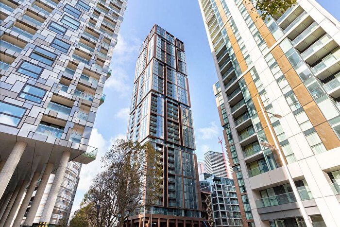 1 Bedroom Flat To Rent In Maine Tower, Canary Wharf, London, E14