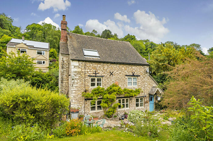 4 Bedroom Detached House For Sale In Downend, Horsley, GL6