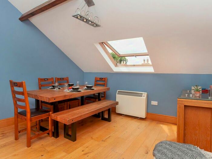 2 Bedroom Flat To Rent In Woodsmill Quay, York YO1