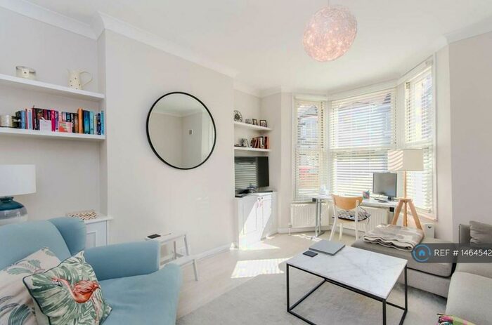 1 Bedroom Flat To Rent In Huddlestone Road, London, NW2