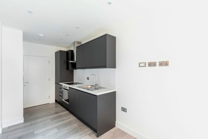 1 Bedroom Flat To Rent In Sophia Court, Thanet Place, Croydon, CR0