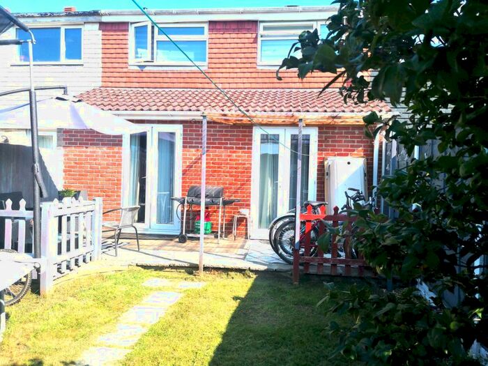 2 Bedroom House To Rent In Lower Brownhill Road, Southampton, SO16