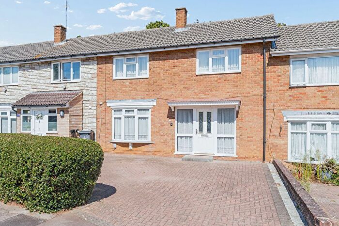 3 Bedroom Terraced House For Sale In Longfields, Stevenage, SG2