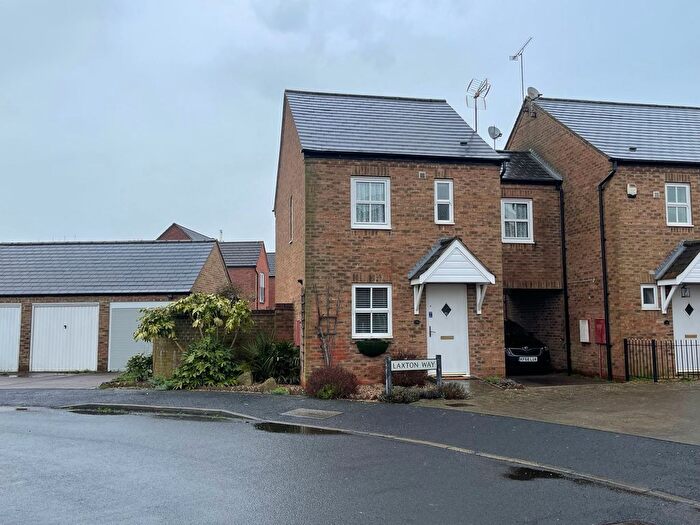 3 Bedroom Semi-Detached House To Rent In Laxton Way, Banbury, OX17