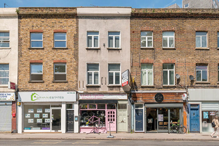 2 Bedroom Flat To Rent In Balls Pond Road, N1