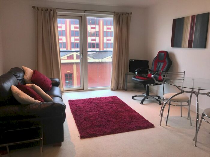 1 Bedroom Flat To Rent In Meridian Bay, Maritime Quarter, SA1