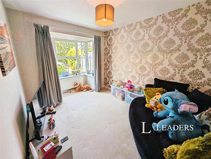 4 Bedroom Detached House For Sale In Millstone Close, Mansfield, Nottinghamshire, NG18