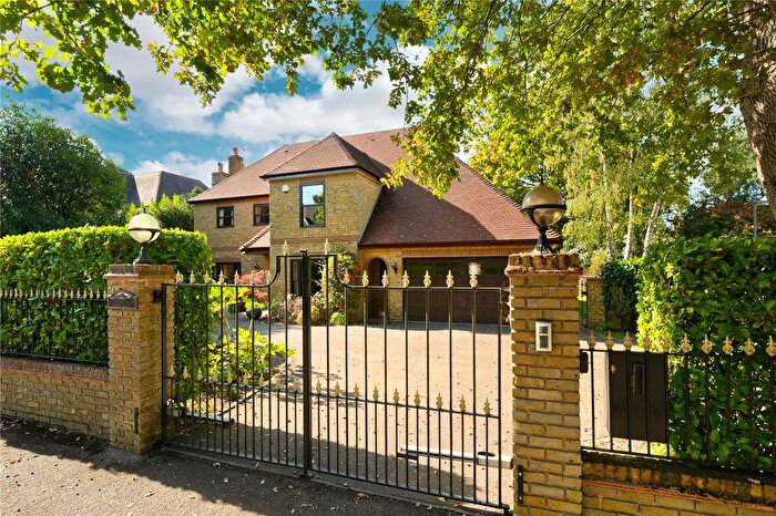 5 Bedroom Detached House For Sale In Old Avenue, Weybridge, Surrey, KT13