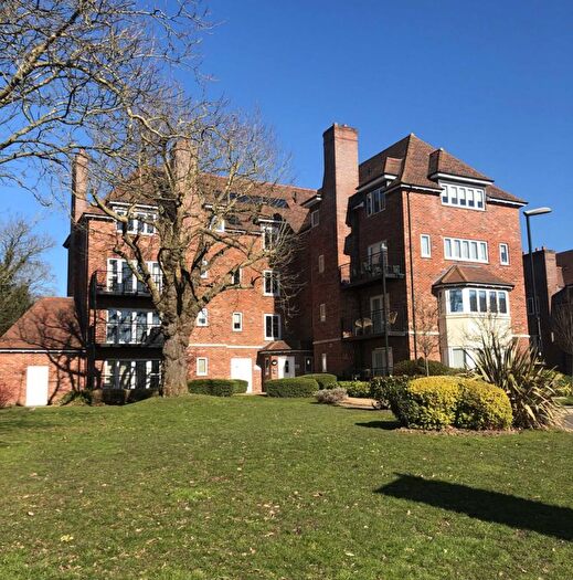 3 Bedroom Flat To Rent In Guardhouse Way, Mill Hill, NW7