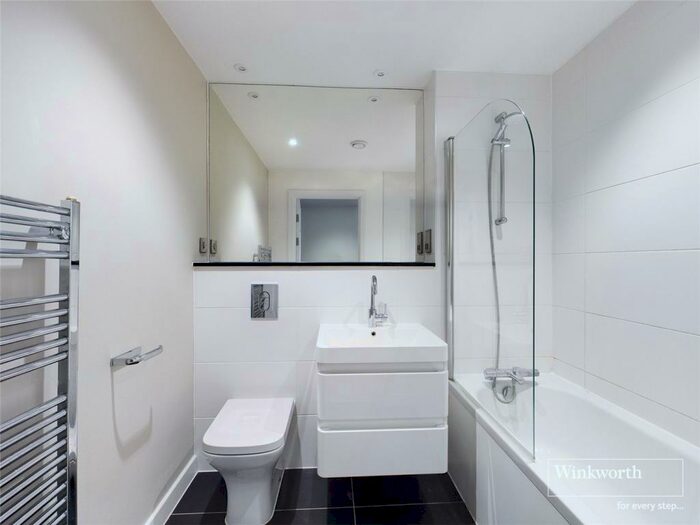 2 Bedroom Apartment To Rent In Garrard House, Garrard Street, Reading, Berkshire, RG1