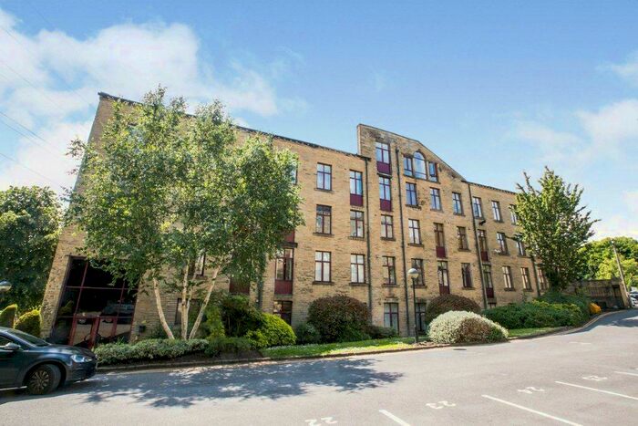 1 Bedroom Apartment To Rent In Garden Mill, Halifax, HX3