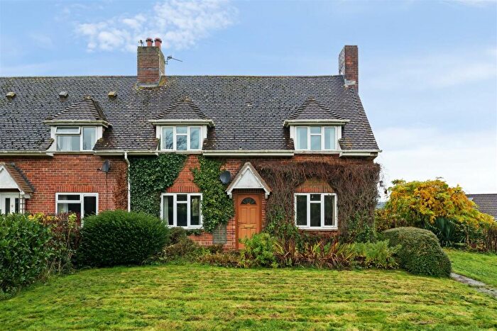 3 Bedroom Semi-Detached House For Sale In Witchfield, East Stour, Gillingham, SP8