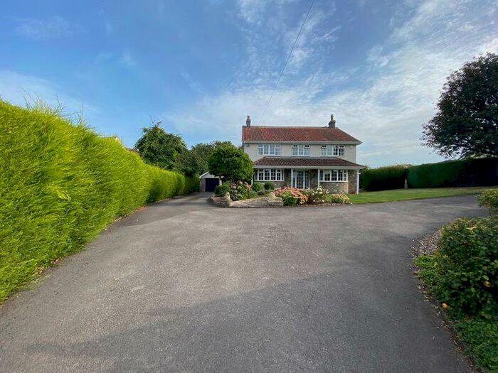 4 Bedroom House For Sale In Oldbury On Severn, Nr Thornbury, BS35