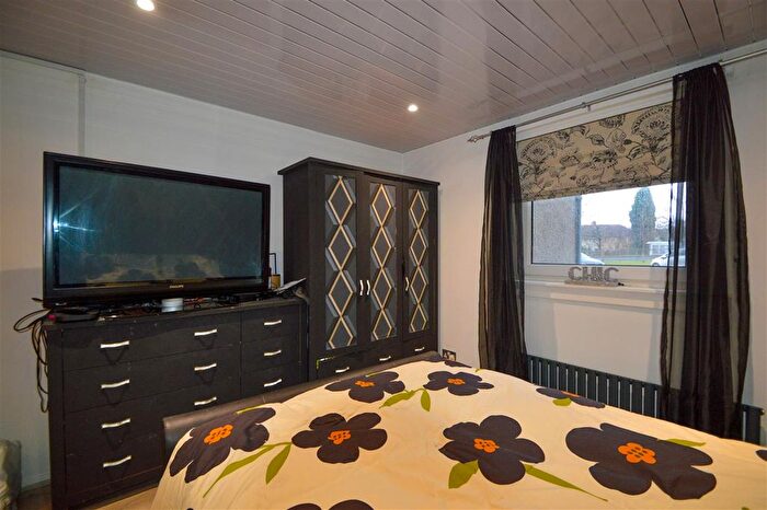 1 Bedroom Flat For Sale In George Court, Hamilton, ML3