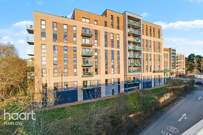 2 Bedroom Apartment For Sale In Edinburgh Gate, Harlow, CM20