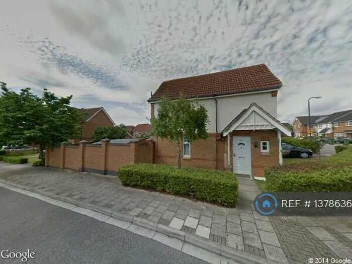 3 Bedroom Detached House To Rent In Greenhaven Drive, London, SE28