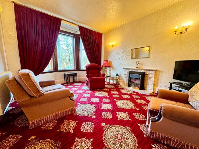 2 Bedroom Semi-Detached Bungalow For Sale In Grahamston Avenue, Glengarnock, KA14