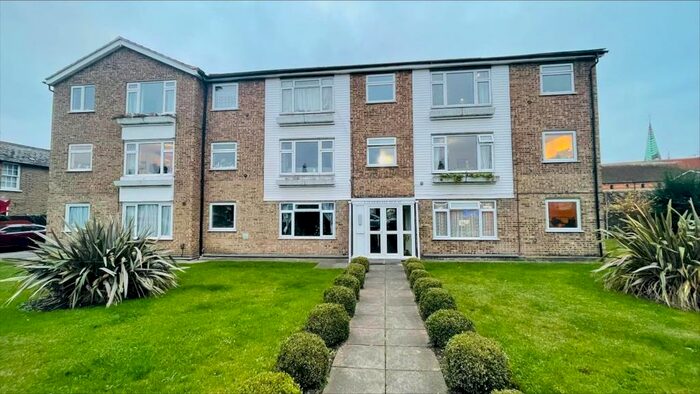 2 Bedroom Flat To Rent In Gresham Road, Staines, TW18