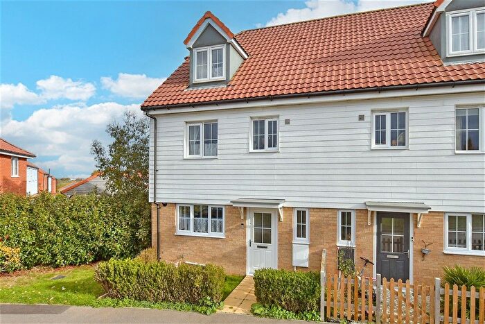 4 Bedroom Semi-Detached House For Sale In Drift Road, Aylesham, Canterbury, Kent, CT3