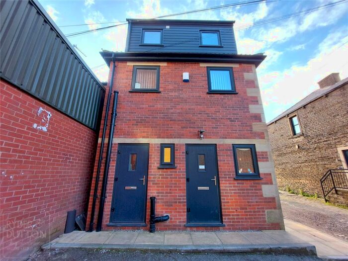 2 Bedroom Apartment To Rent In Market Street, Shaw, OL2