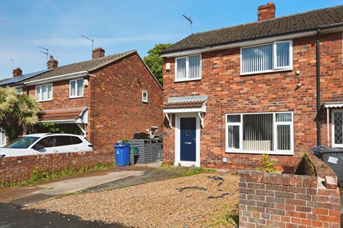 3 Bedroom Semi-Detached House For Sale In Abbey Road, Dunscroft, Doncaster, DN7