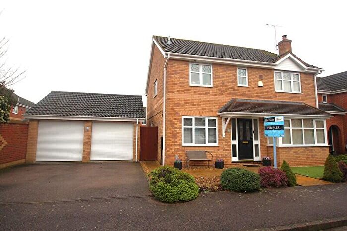 4 Bedroom Detached House For Sale In Ford Close, Yaxley, Cambs, PE7