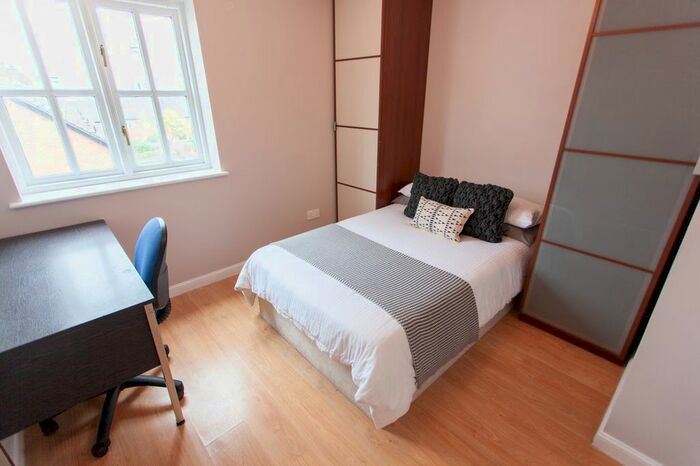 2 Bedroom Flat To Rent In St. Andrew Street, Liverpool, L3