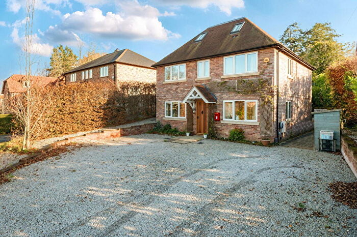 4 Bedroom Detached House For Sale In Chilbolton, SO20