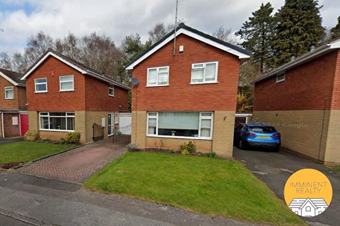 3 Bedroom Semi-Detached House To Rent In Wentworth Way, Birmingham, B32