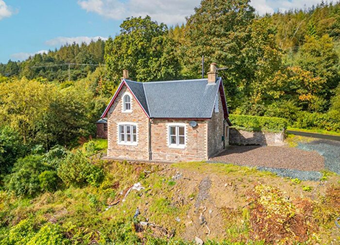 2 Bedroom Cottage To Rent In Barbour Road, Kilcreggan, Argyll And Bute, G84