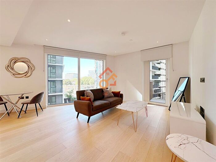 1 Bedroom Flat To Rent In Bowery Apartments, Fountain Park Way, London, W12