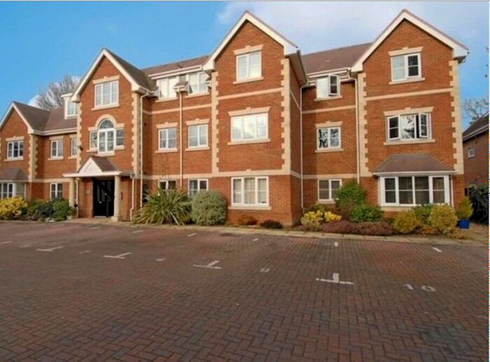 2 Bedroom Flat To Rent In Heron Court, Yorktown Road, Sandhurst, GU47