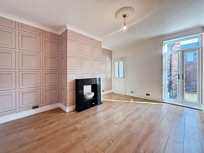 2 Bedroom Flat For Sale In Gordon Road, South Shields, NE34