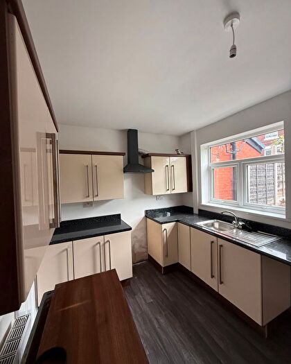 2 Bedroom Terraced House To Rent In Arundel Street, Oldham, OL4