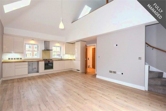 2 Bedroom Semi-Detached House To Rent In Prospect Street, Reading, Berkshire, RG1