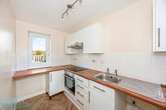 2 Bedroom Flat To Rent In Kemp Court, Brighton, BN2