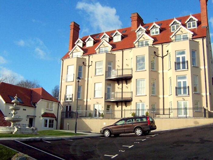 2 Bedroom Flat For Sale In Narberth Road, Tenby, Pembrokeshire, SA70