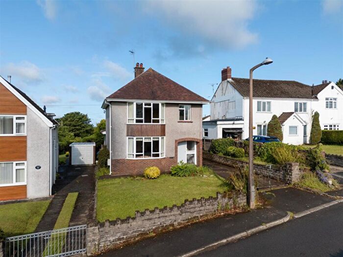 3 Bedroom Detached House For Sale In Tirmynydd Road, Three Crosses, Swansea, SA4